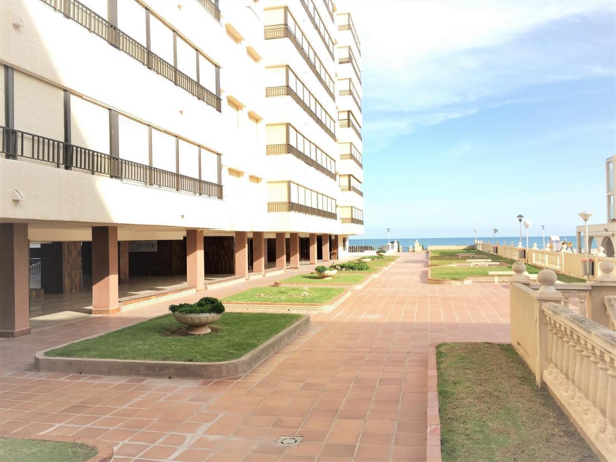 Cozy Apartment In A Beachfront Complex Mareny Blau Buitenkant foto